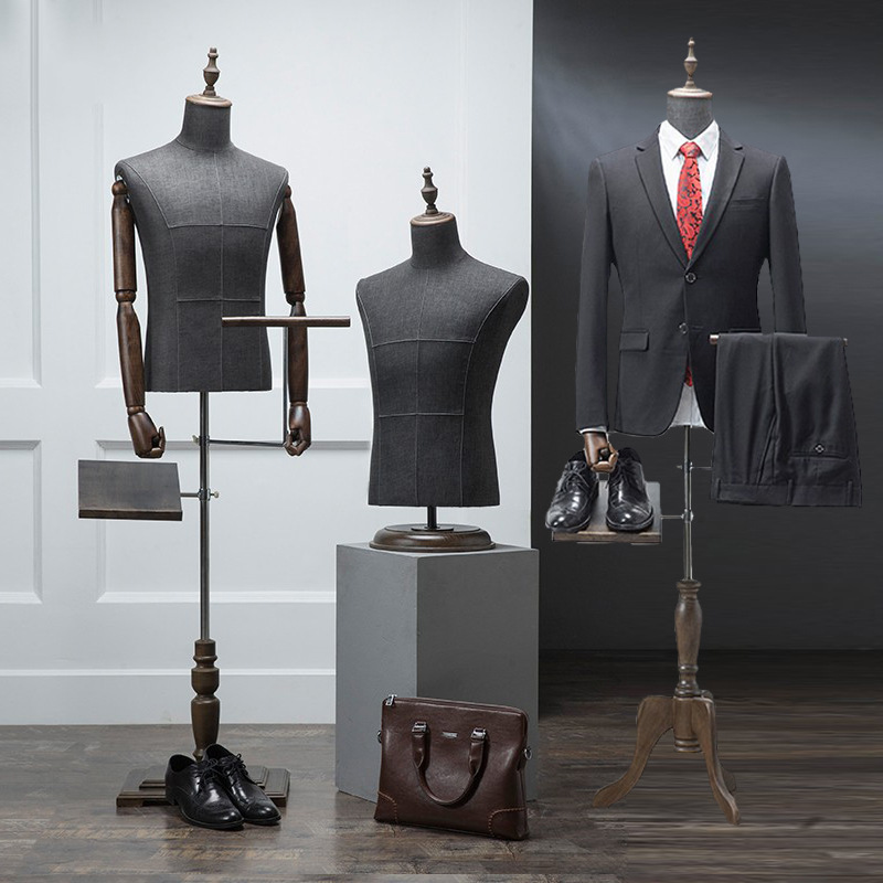 Manequim Masculino para Ternos - Men'S Formal Wear Stores avaliação e preço