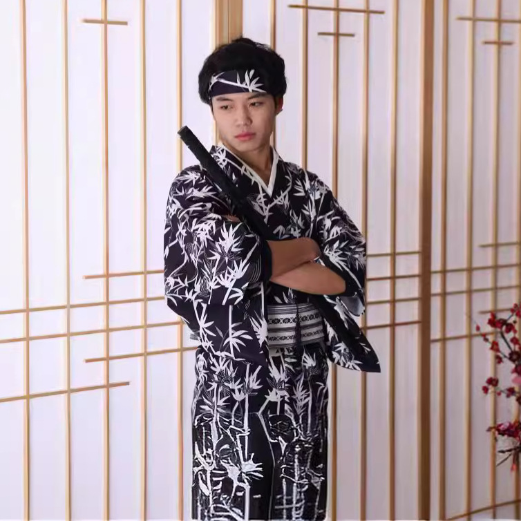 Quimono Masculino Japonês com  - Men Formal Wear Photoshoot avaliação e preço